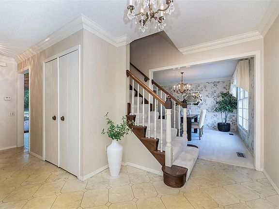 5th image of 217 Laduemont Dr
