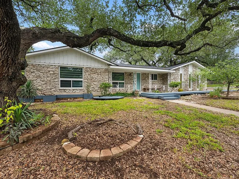 1003 Minda Dr — Photo 1