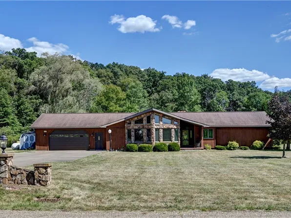 5747 Middle Run Rd NW, Dover, OH 44622