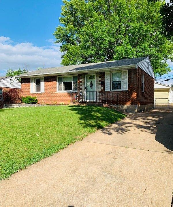 1st image of 9850 Glenmont Dr