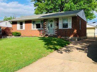 9850 Glenmont Dr, Saint Louis, MO 63123