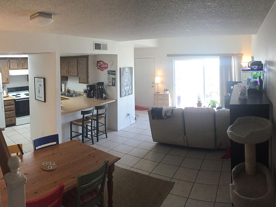 1st image of 930 E Diamond Dr