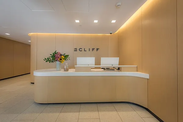 Rented by Greystar | media 52