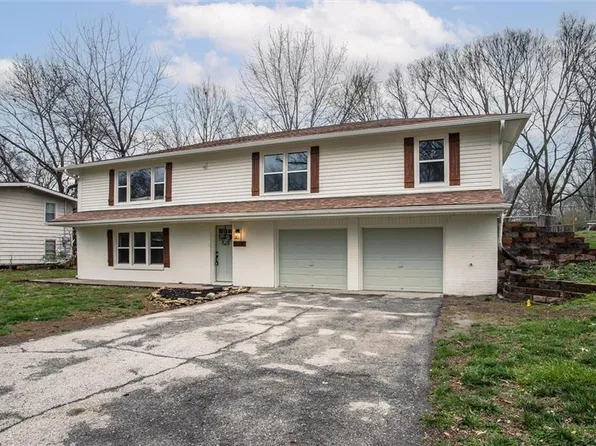 1508 Nancy Ln, Liberty, MO 64068