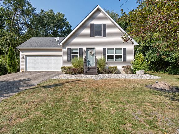 4th image of 11024 Northwest Dr
