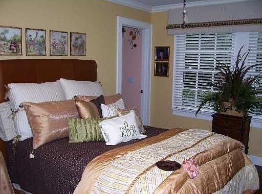 Main House - Master Bedroom
