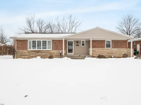 6597 Kingswood Dr, Mayfield Heights, OH 44124