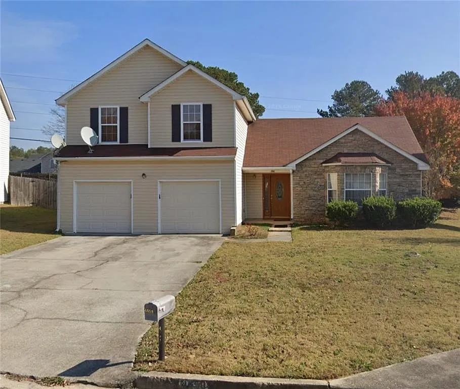 4 bed, 2.5 bath, 2064 sqft, $2,095 — Photo 1