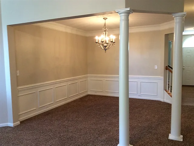 3 bed, 2.0 bath, 2818 sqft, $2,625 — Photo 4