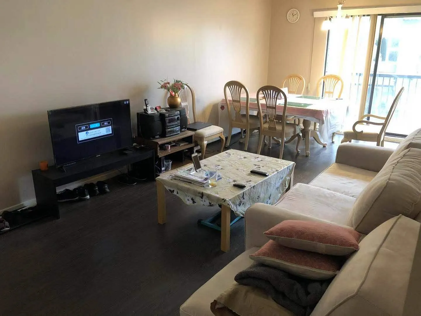 2 bed, 870 sqft, $2,000 — Photo 3