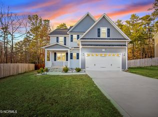 563 Foothills St, Aberdeen, NC 28315