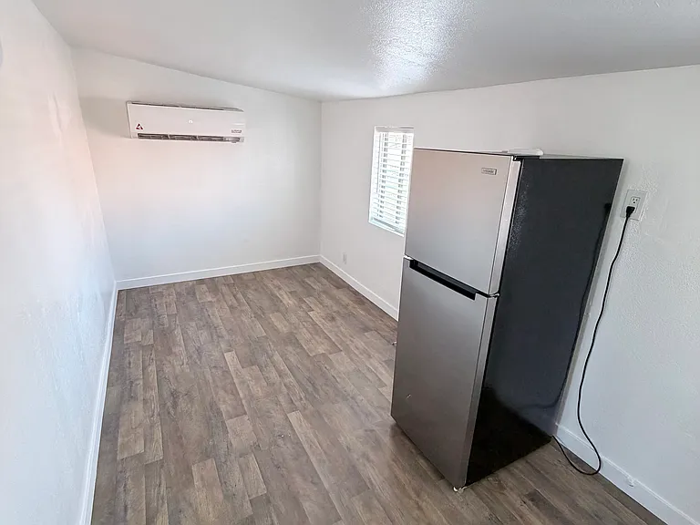66321 Buena Vista Ave #3 — Photo 11