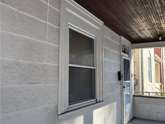 4th image of 3830 East St