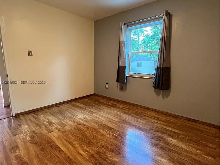 4775 SW 6th St — Photo 11