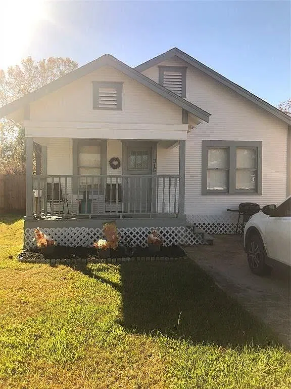 2 bed, 2.0 bath, 936 sqft, $1,395 — Photo 2