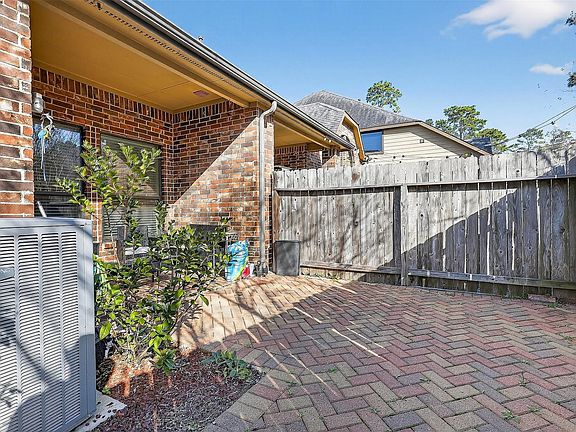 5th image of 12432 Tyler Springs Ln