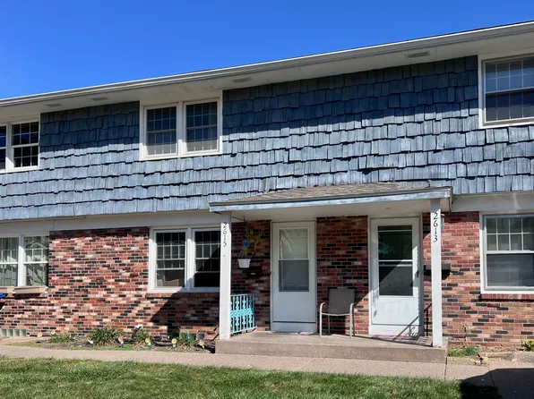 2613 Hawthorne Dr, Bettendorf, IA 52722