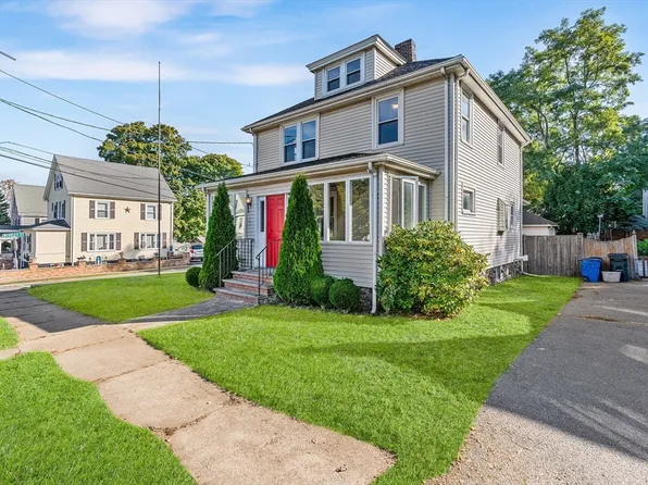 38 Sutton St, Peabody, MA 01960