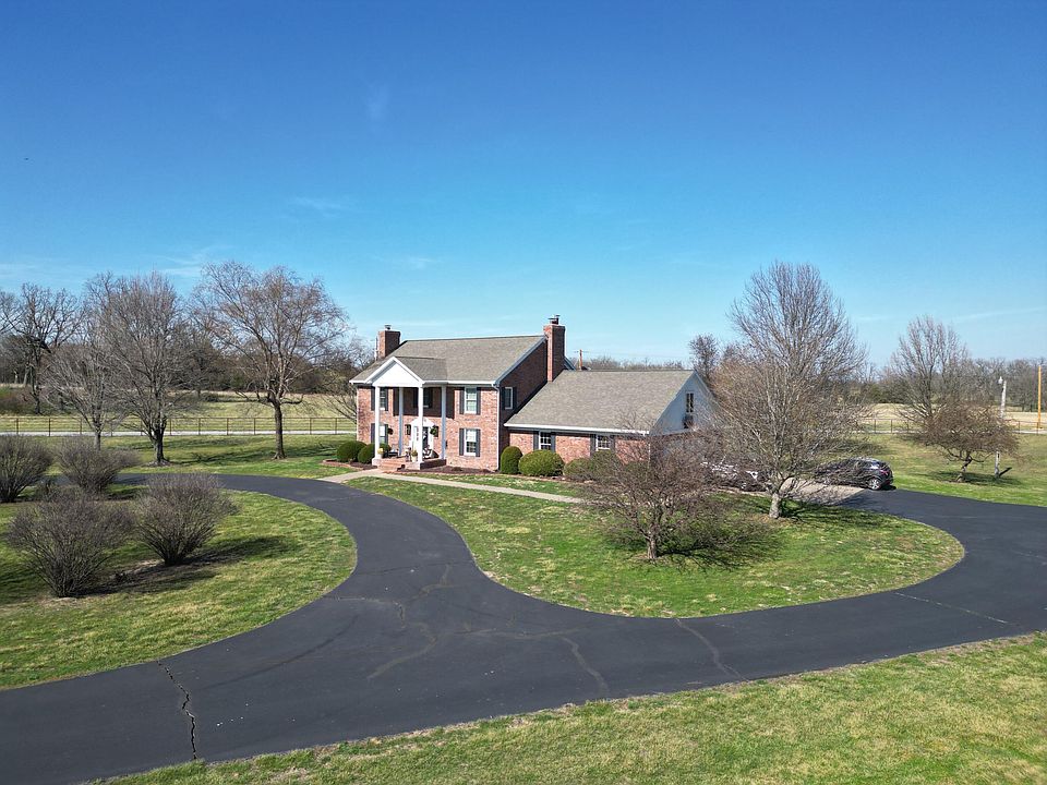 1st image of 13660 Farm Road 1090