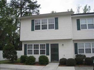 98 Century Ct, Swansboro, NC 28584