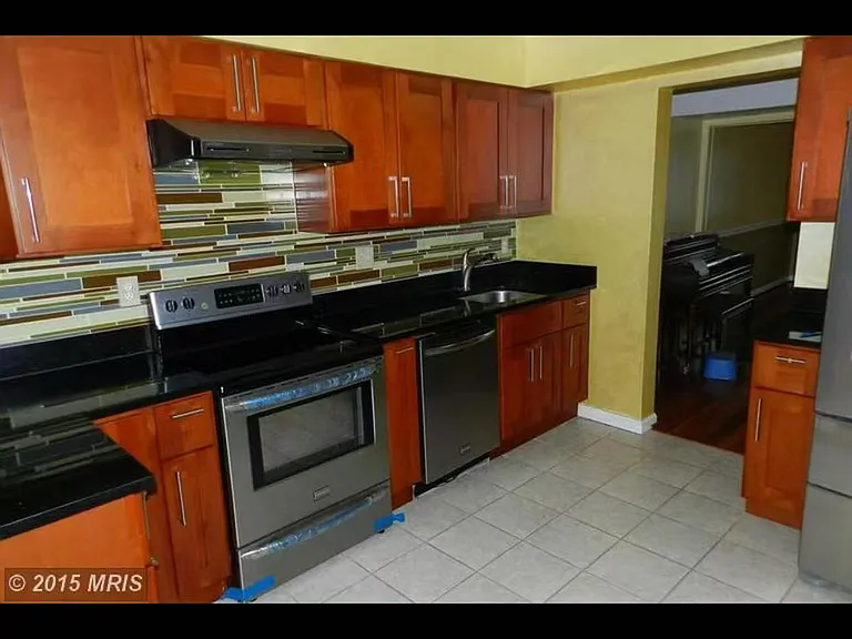 17434 Hughes Rd — Photo 3