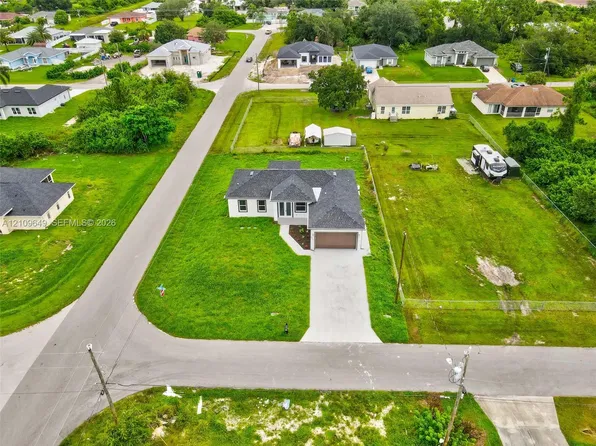 2818 42nd Street Sw Lehigh Acres, Lehigh Acres, FL 33976