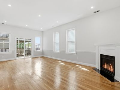 357 W 4th St #2, South Boston, MA, 02127