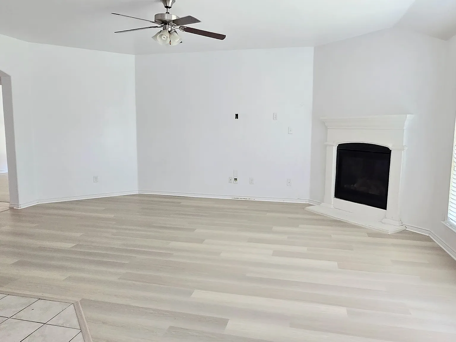 3 bed, 1668 sqft, $2,075 — Photo 3