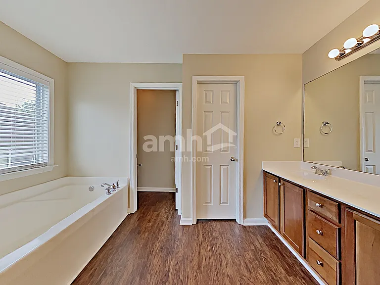 55 Palisades Dr — Photo 13
