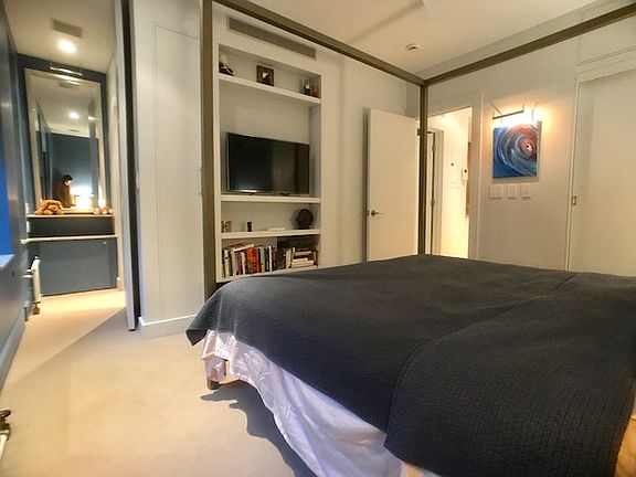 2nd image of 257 W 18th St APT 3