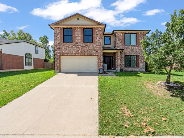 5806 Chuckwagon Cir