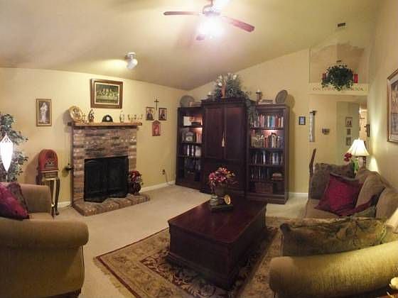1st image of 125 Allison Cir