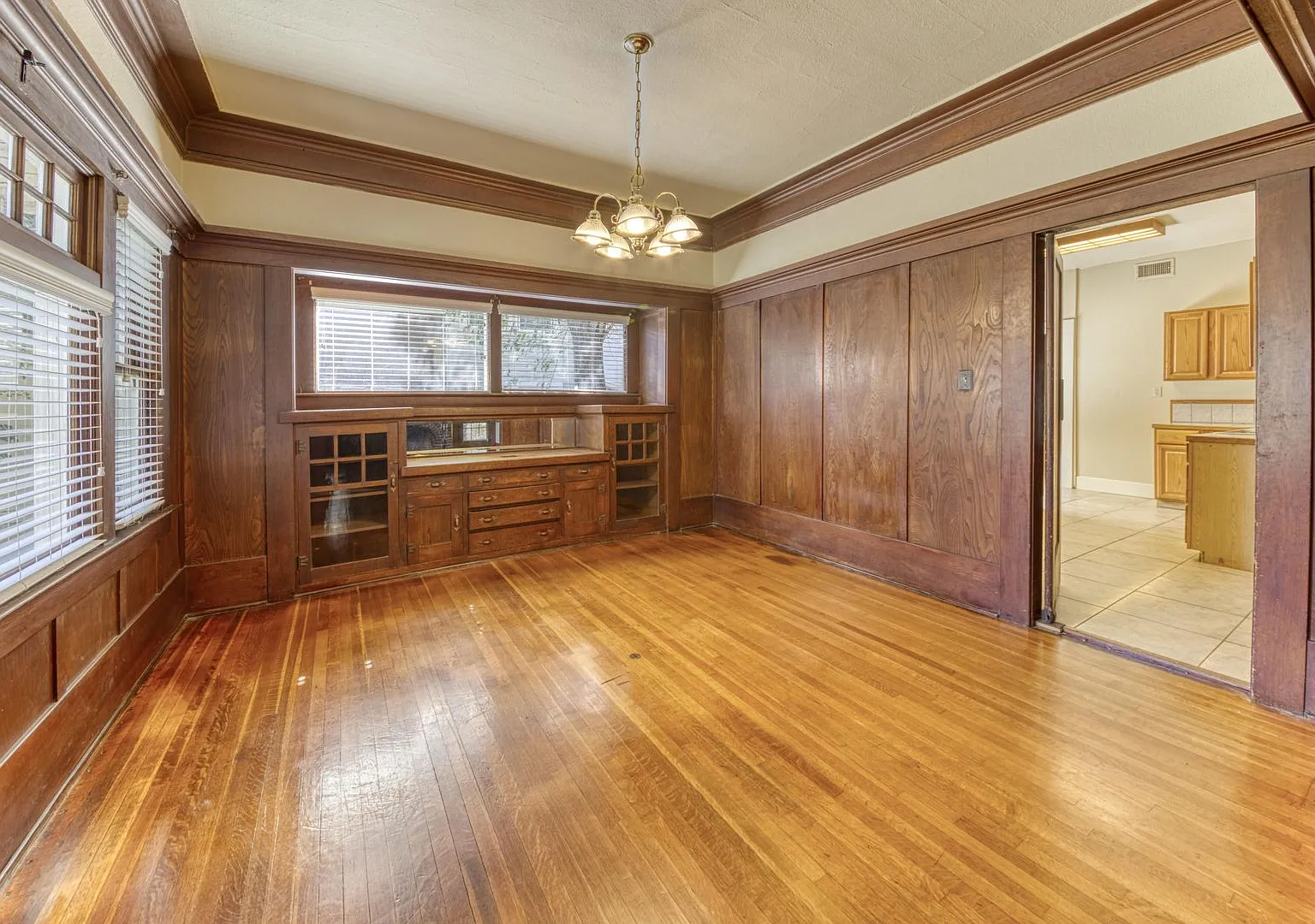 734 E Peralta — Photo 3