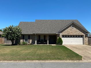 1760 John Bryant Dr, Conway, AR 72034