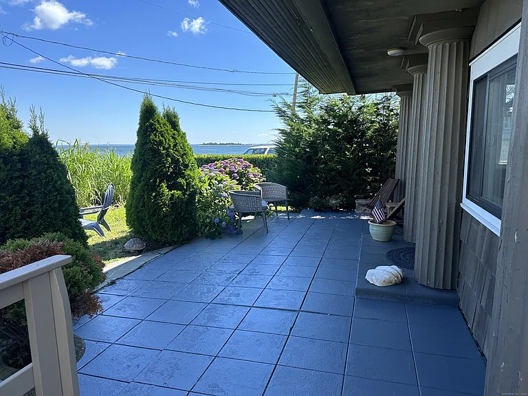 29 Soundview Dr — Photo 11