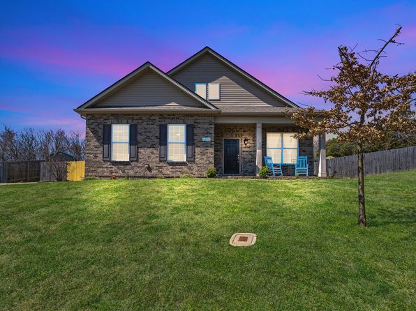 1000 Blair Oaks Ct, La Vergne, TN 37086