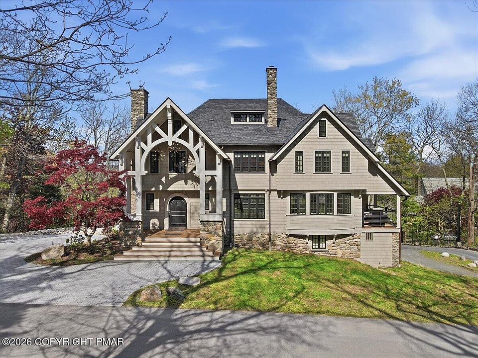 1st image of 214 Summit Dr