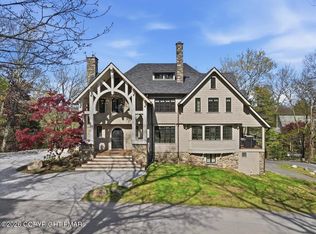 214 Summit Dr, Buck Hill Falls, PA 18323