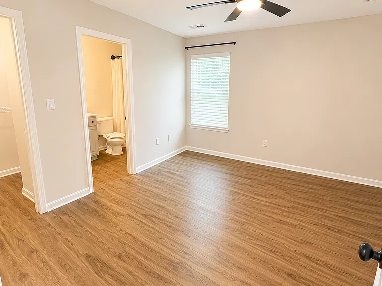 8233 Rachel Ln — Photo 13
