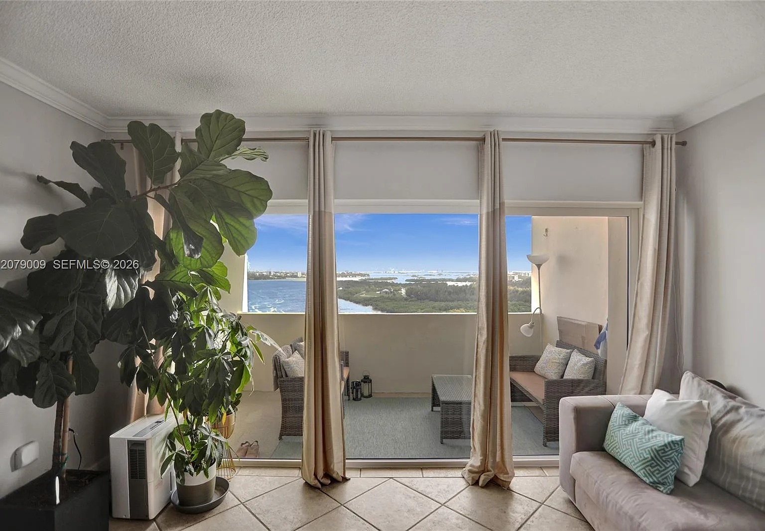 Arlen House Condo — Photo 4