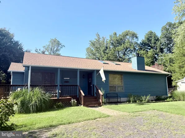 121 11th St S, Colonial Beach, VA 22443