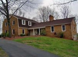 376 Declaration Ln, Christiansburg, VA 24073