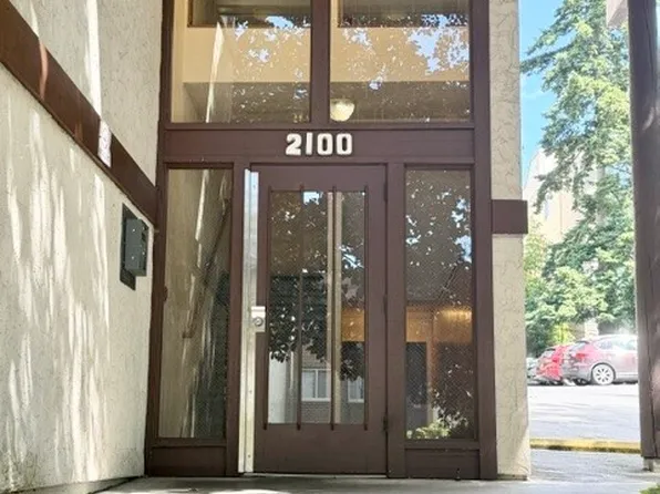 2100 N 106th Street #104, Seattle, WA 98133