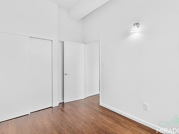 5th image of 43 W 16th St APT 10A