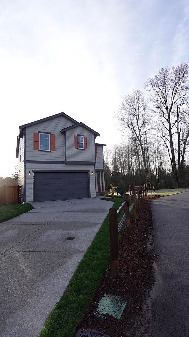 37545 29th Ave S photo 1