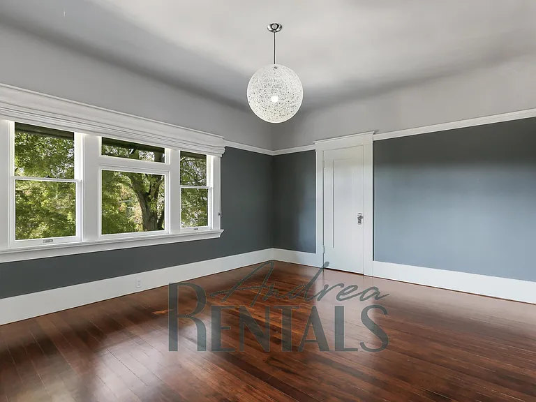 485 Boulevard Way — Photo 33