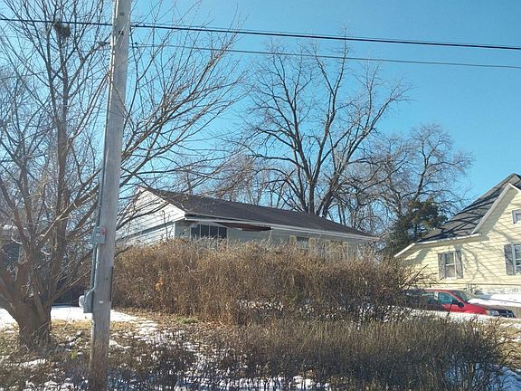 3rd image of 506 W Sexton Rd