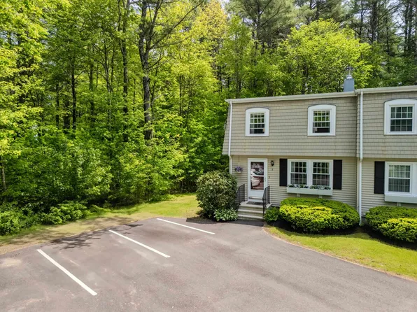 8 Pine Grove Road, Exeter, NH 03833