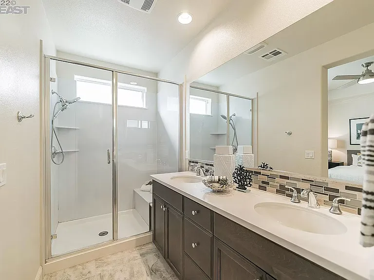 3047 Blackberry Ave — Photo 21
