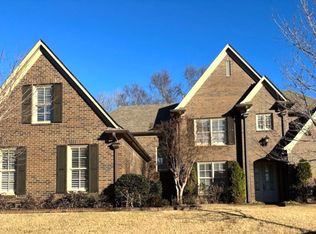 10206 Oak Levee Dr, Lakeland, TN 38002
